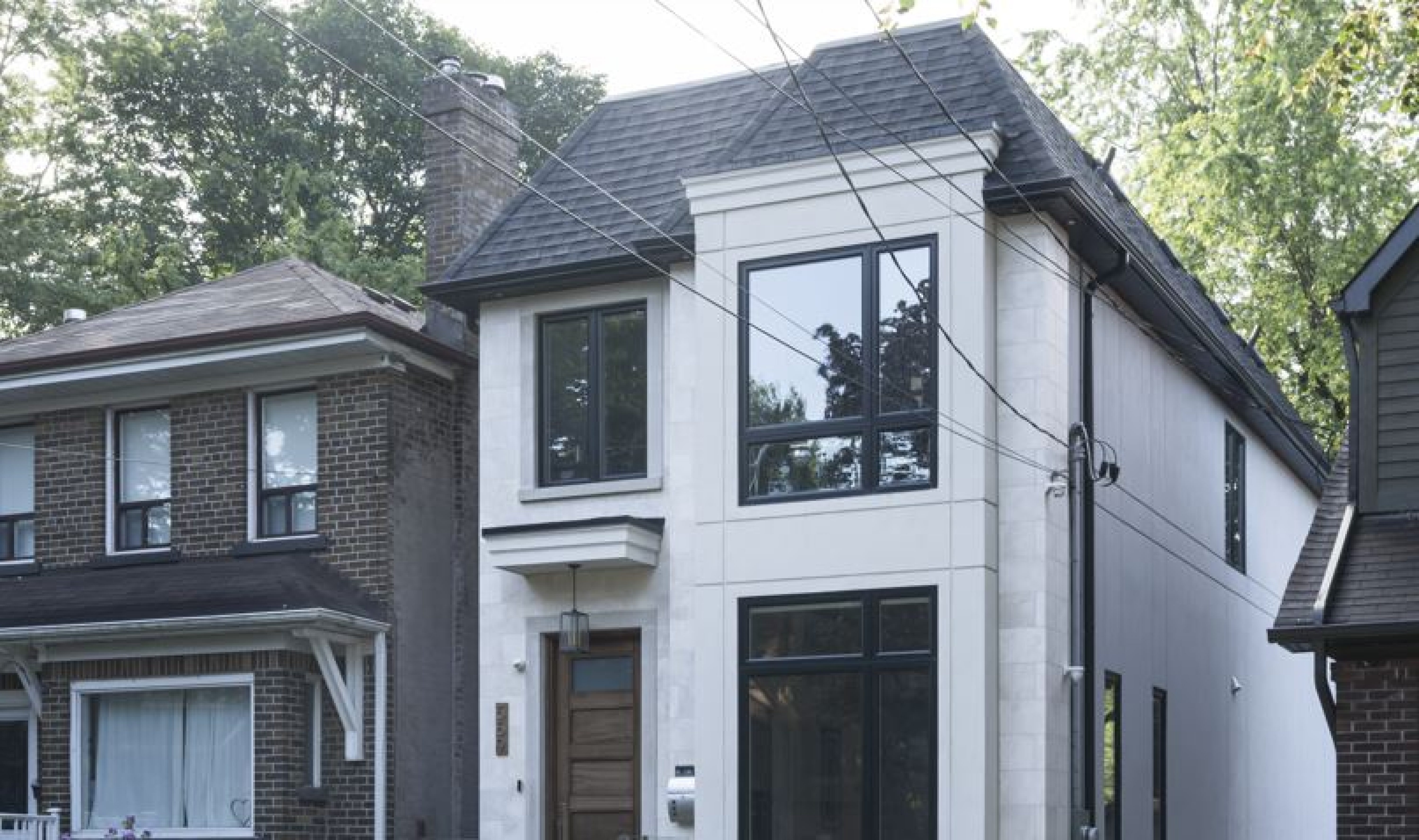 Exterior stucco home near Millwood Rd, Toronto Ontario Sky Stucco Systems