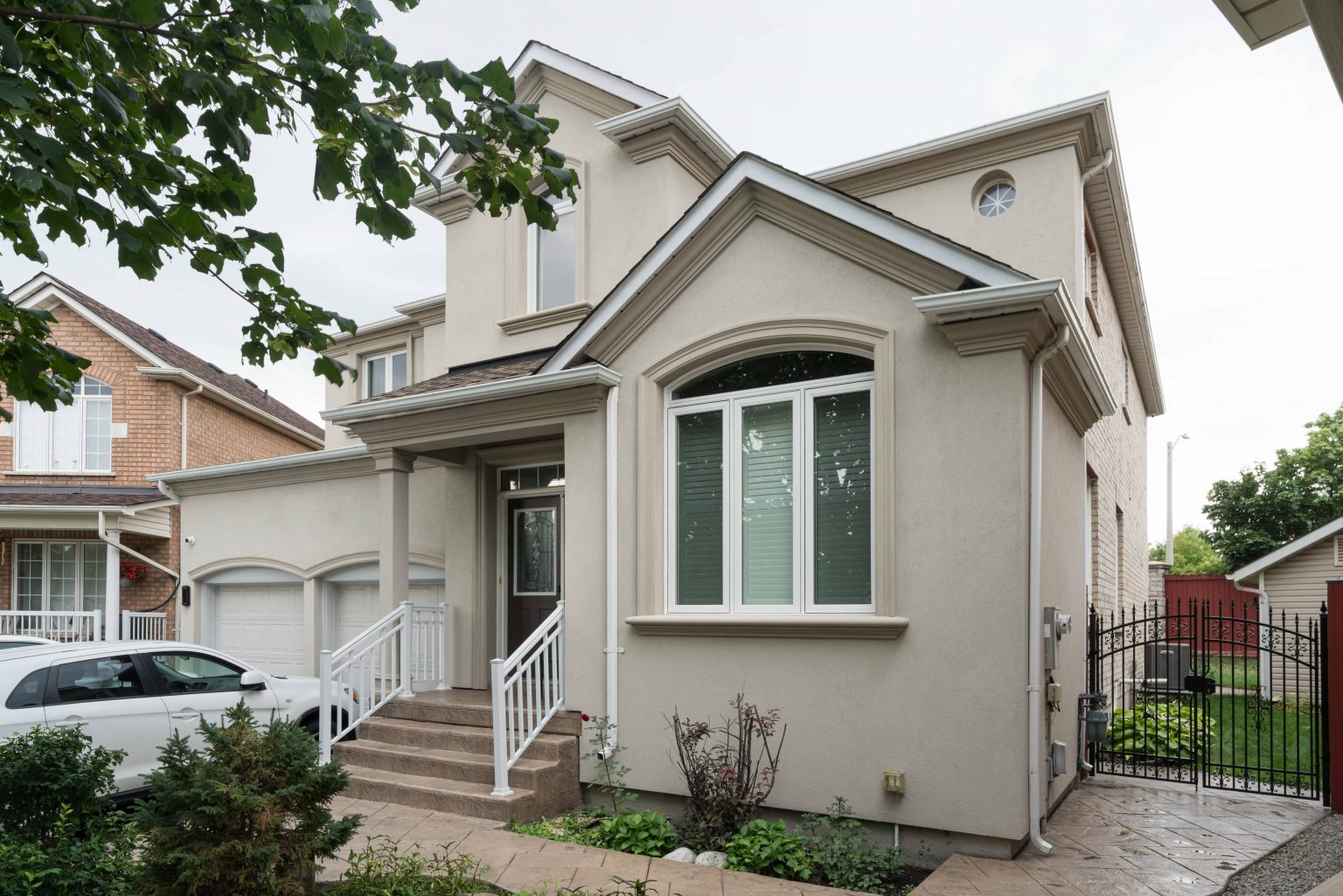 The Ultimate Guide To Exterior Stucco In Toronto A 2022 Overview About   Right Side Exterior Stucco Home Near Woodvalley Drive Brampton Toronto Ontario Sky Stucco Systems 1536x1025 