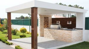 6 essentials to create the ultimate outdoor kitchen